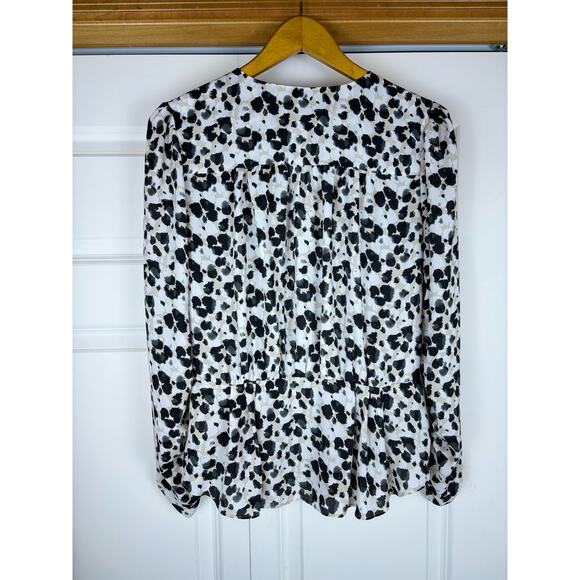 CAbi Blouse Peplum Rosette Leopard Animal Print Ruched Sleeve Wrap Sz M 5898 - Picture 4 of 10
